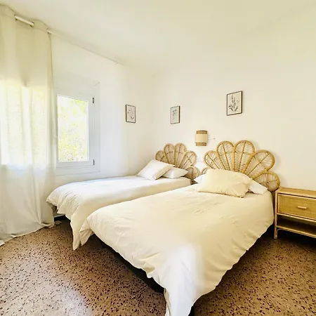 Apartment 3265 El Sol, 28, Maravillosa Vista Al Mar, Situacion Ideal Senderismo,a 150m De La Playa Y Rocas. - Es-258-57 Roses